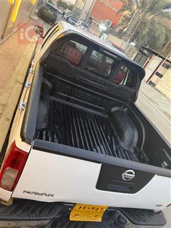 نيسان نافارا